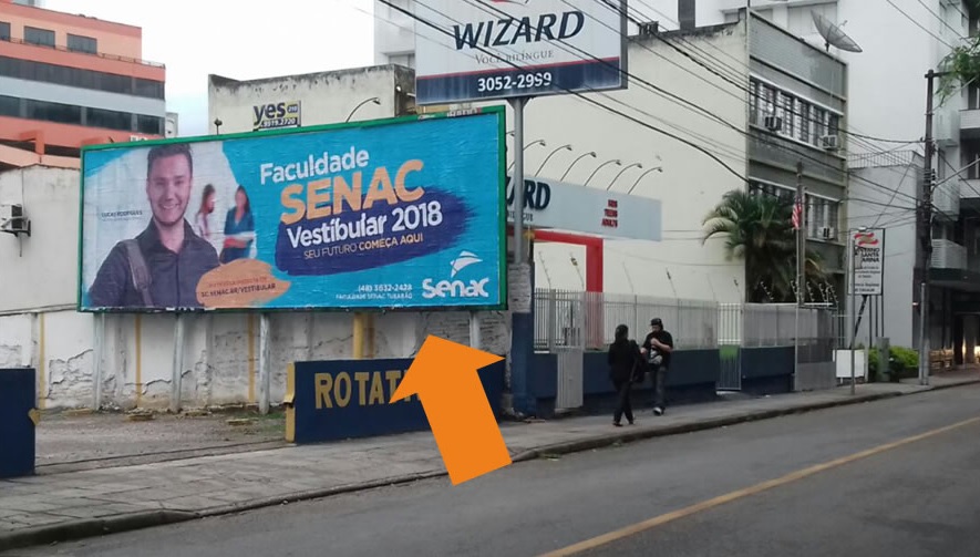 tubarao - 210 - rua lauro muller / próximo colégio são josé - sentido: bairro / centro
