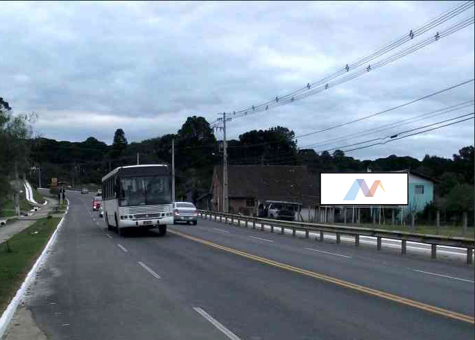 Saída de pista na BR-280 deixa parte do interior de Mafra sem energia