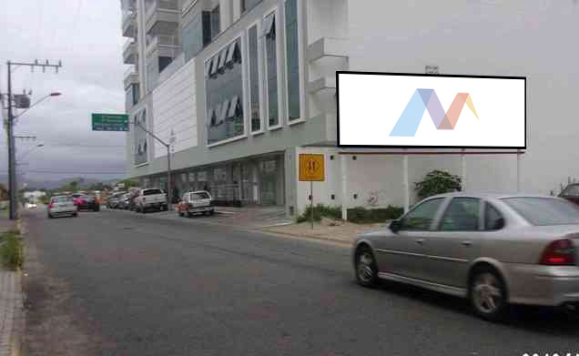 itapema - 7013 - rua 306, transversal da av. nereu ramos com 2ª avenida sentido: 2ª avenida